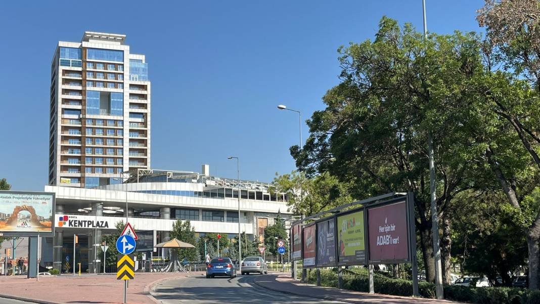 Gizemli reklam Konya’yı ikiye böldü 4